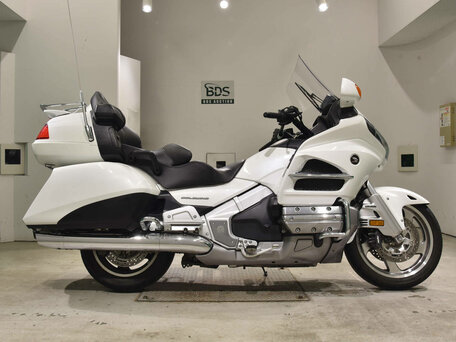 2014 Honda GL 1800 Gold Wing, белый, 1550000 рублей, вид 2
