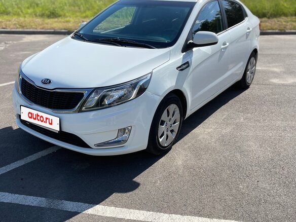 2014 Kia Rio 6-speed III, белый