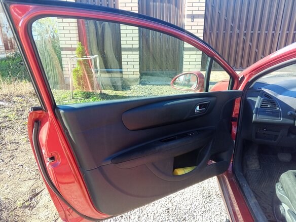 2006 Citroen C4 I, пурпурный, 300000 рублей - вид 5
