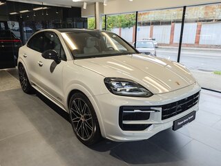 2026 Porsche Cayenne GTS Coupé III Рестайлинг, серый, 24490000 рублей, вид 4