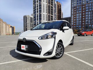 2019 Toyota Sienta II Рестайлинг, белый, 1370000 рублей, вид 5