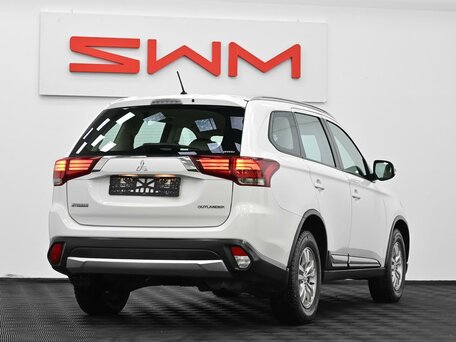 2016 Mitsubishi Outlander III Рестайлинг 2, белый, 1515000 рублей, вид 5