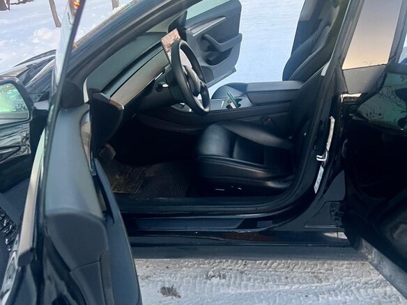 2022 Tesla Model 3 Long Range I, чёрный, 3458000 рублей - вид 6