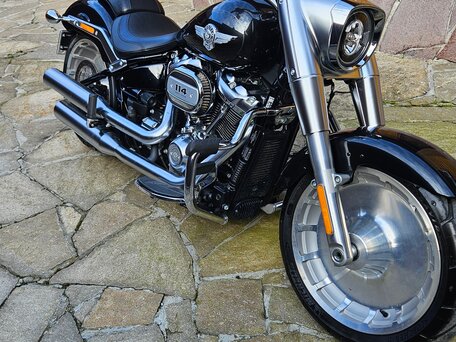 2018 Harley-Davidson Fat Boy, чёрный, 3000000 рублей, вид 3