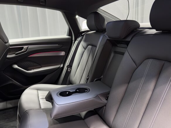 2026 Audi A6 VI (C9), серый, 7950000 рублей - вид 29
