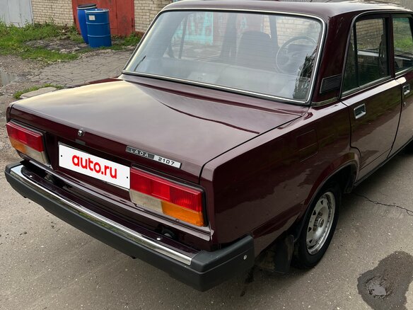 2006 Lada (ВАЗ) 2107, пурпурный - вид 21