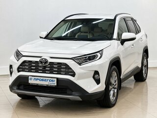 2021 Toyota RAV4 V (XA50), белый, 3250000 рублей, вид 1