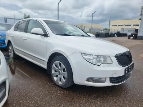 2012 Skoda Superb II, белый, 564000 рублей, вид 3