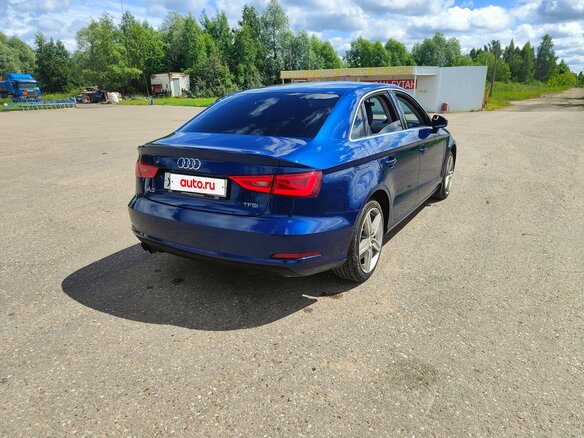 2013 Audi A3 III (8V), синий, 1400000 рублей - вид 4