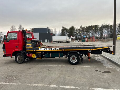 2010 TATA 613, красный, 1750000 рублей, вид 2
