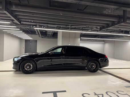 2024 Mercedes-Benz Maybach S-Класс 580 II (Z223), чёрный, 21990000 рублей, вид 1