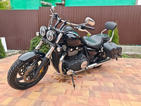 2010 Triumph Thunderbird Storm, чёрный, 599000 рублей, вид 3