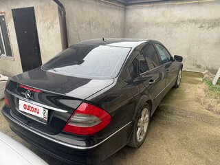 2008 Mercedes-Benz E-Класс 500 III (W211, S211) Рестайлинг, чёрный, 1600000 рублей, вид 4