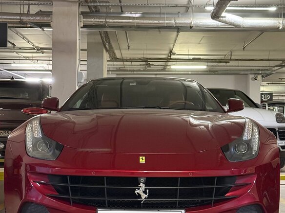 2015 Ferrari FF, красный - вид 38