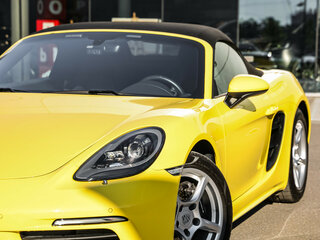 2020 Porsche Boxster IV 718 (982), жёлтый, 8722989 рублей, вид 2