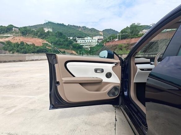 2026 Changan Qiyuan A06 28.39 kWh, чёрный - вид 9