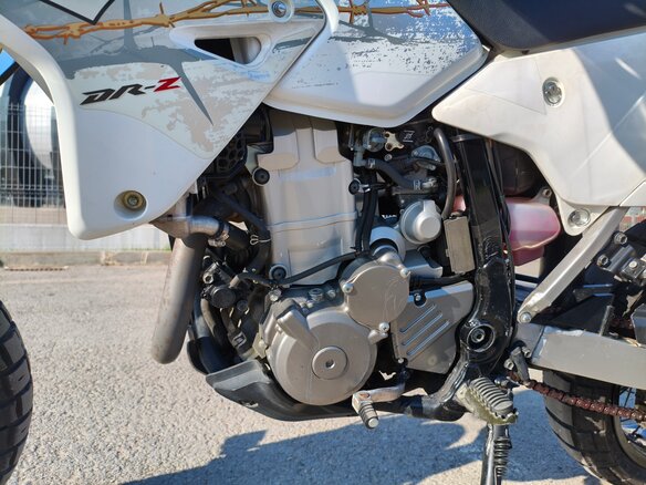 2011 Suzuki DR-Z 400 SM, белый, 490000 рублей - вид 9