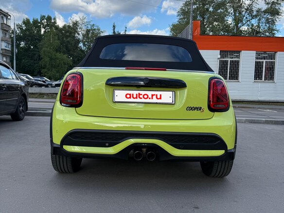 2021 Mini Cabrio Cooper S III Рестайлинг 2, зелёный, 3990000 рублей - вид 12