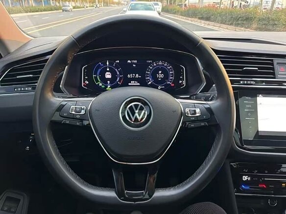 2021 Volkswagen Tiguan L II Рестайлинг (China Market), белый, 2380000 рублей - вид 6