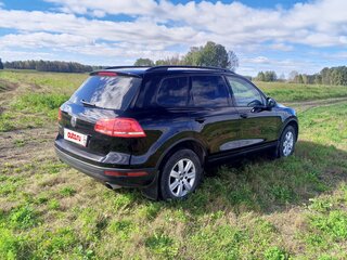 2015 Volkswagen Touareg II Рестайлинг, чёрный, 3400000 рублей, вид 3