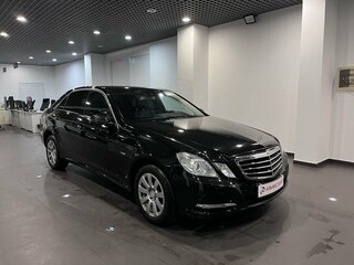 2011 Mercedes-Benz E-Класс 200 7G-Tronic IV (W212, S212, C207), чёрный, 1320000 рублей, вид 1