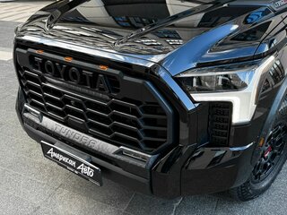 2025 Toyota Tundra Crew Max CrewMax III, чёрный, 11990000 рублей, вид 5