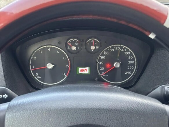 2005 Ford Focus II, серебристый, 375000 рублей - вид 13