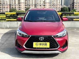 2022 Toyota Yaris L X XP150 Рестайлинг, красный, 1415000 рублей, вид 2