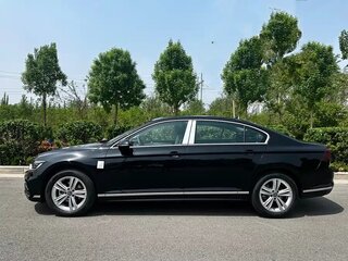 2023 Volkswagen Magotan B8 Рестайлинг, чёрный, 2589000 рублей, вид 3