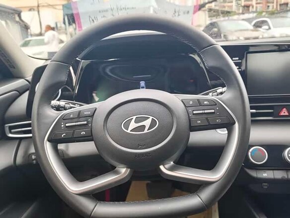 2023 Hyundai Elantra N Line VII (CN7) Рестайлинг, белый - вид 7
