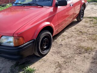 1987 Ford Escort IV, красный, 51500 рублей, вид 4