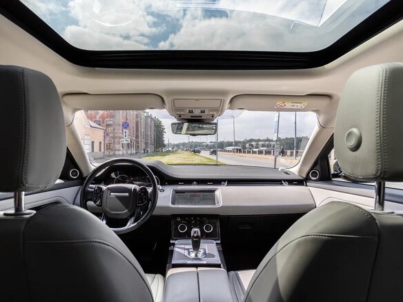 2020 Land Rover Range Rover Evoque II, красный, 4550000 рублей - вид 14