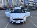 2017 Ford Focus III Рестайлинг, белый - вид 2