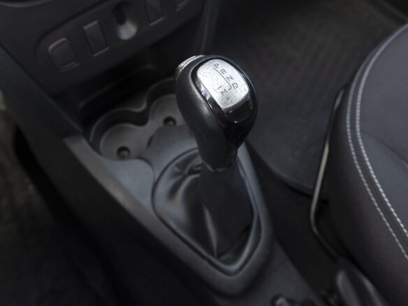 2021 Renault Logan Stepway II Рестайлинг, серый, 1019000 рублей - вид 8