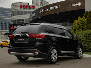 2015 Mitsubishi Outlander III Рестайлинг 2, чёрный, 1298000 рублей, вид 4