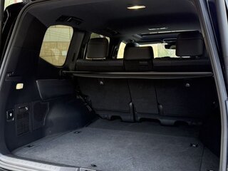 2022 Toyota Land Cruiser 300 Series, чёрный, 9000000 рублей, вид 4