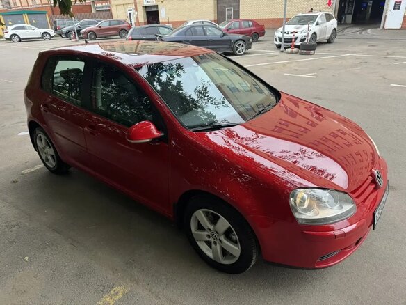 2007 Volkswagen Golf V, красный, 595000 рублей - вид 2
