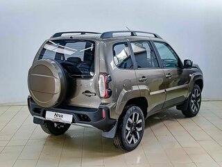 2026 Lada (ВАЗ) Niva Travel I Рестайлинг, коричневый, 1623000 рублей, вид 2