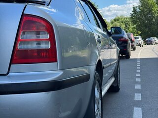 2002 Skoda Octavia I (A4) Рестайлинг, серый, 190000 рублей, вид 4