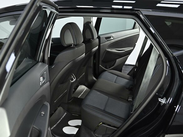 2016 Hyundai Tucson III, чёрный, 1605000 рублей - вид 10