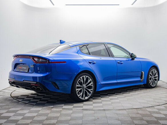 2018 Kia Stinger I, синий, 2843000 рублей - вид 4