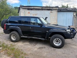 2008 Nissan Patrol V (Y61) Рестайлинг, чёрный, 2400000 рублей, вид 3