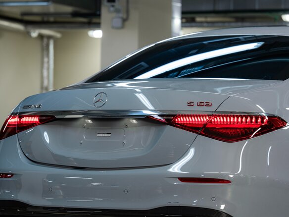 2024 Mercedes-Benz S-Класс AMG 63 e AMG Long IV (W223), серый - вид 13