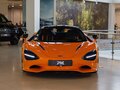2024 McLaren 750S, оранжевый - вид 1