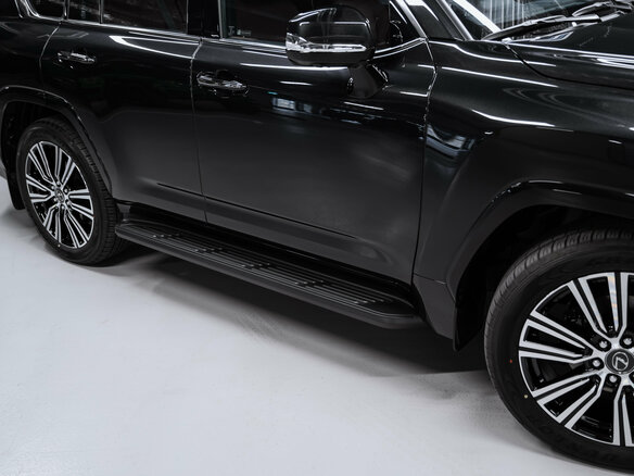 2026 Lexus LX 500d IV, чёрный - вид 9
