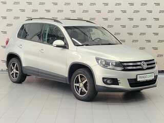 2012 Volkswagen Tiguan I Рестайлинг, серебристый, 997000 рублей, вид 3