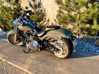 2021 Harley-Davidson Fat Boy, зелёный, 2850000 рублей, вид 2