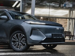 2026 Geely EX5 Гибрид EM-i, серый, 3935290 рублей, вид 4