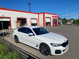 2023 BMW 5 серии 520d xDrive VII (G30/G31/G38) Рестайлинг, белый, 9000000 рублей, вид 3