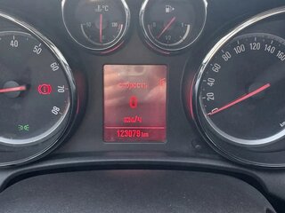 2014 Opel Astra GTC J Рестайлинг, жёлтый, 1050000 рублей, вид 5